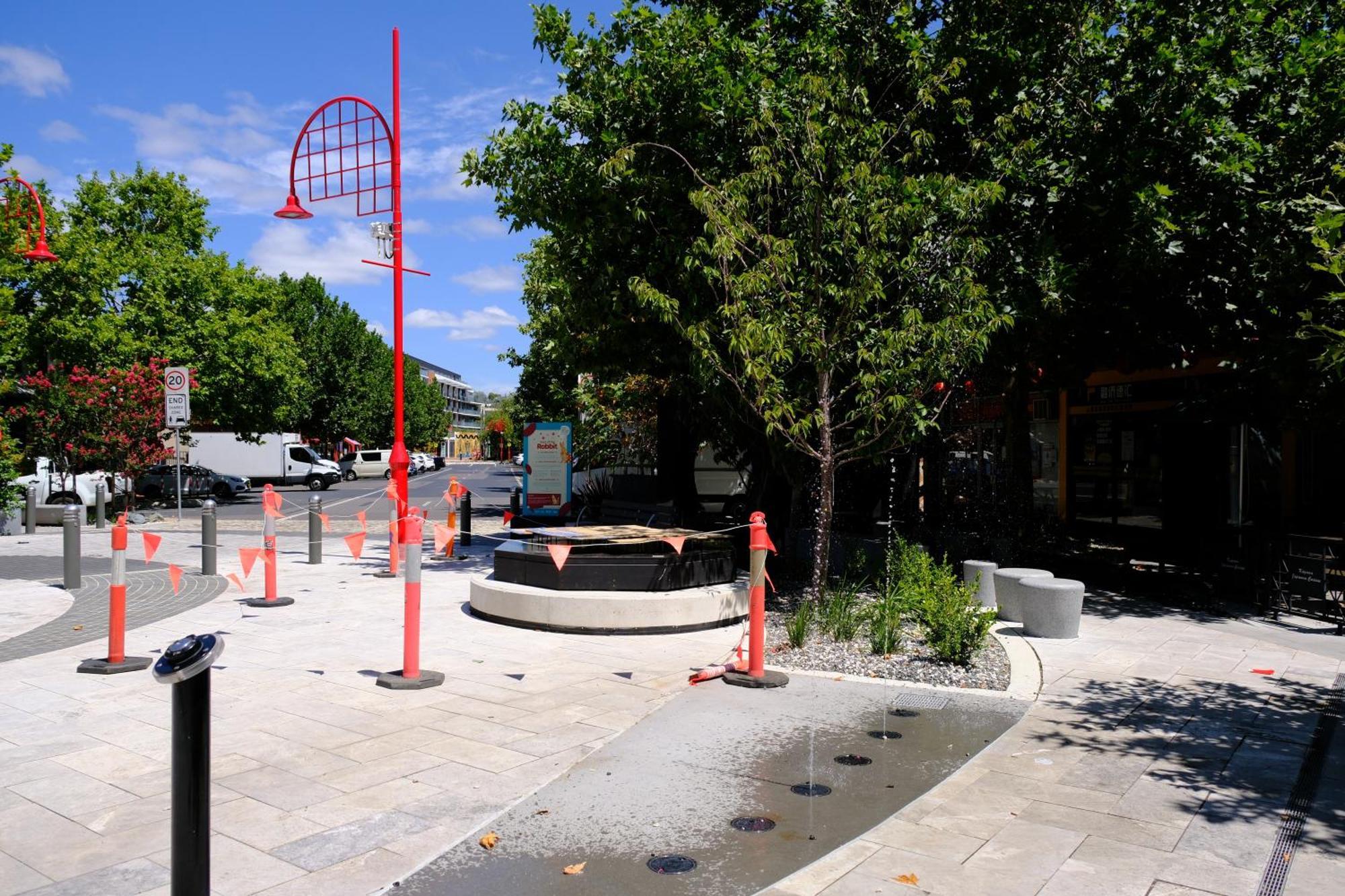Japanese Penthouse Retreat 1b1b 2 Parking 5-min Tram-to-cbd Brekky Wifi Netflix Canberra